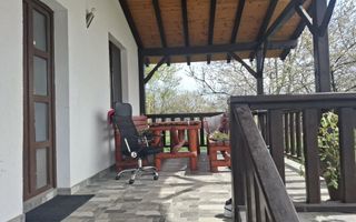 Casa solara si spatioasa, curte 700 mp - Cisnadie - Sibiu - Poză 13