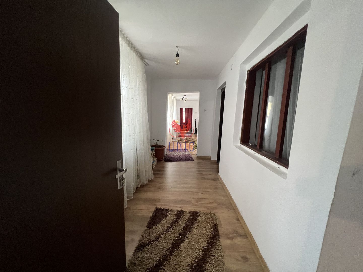 Casa 1 Mai Vis-a-vis de spitalul Nr.1 - Poză 3