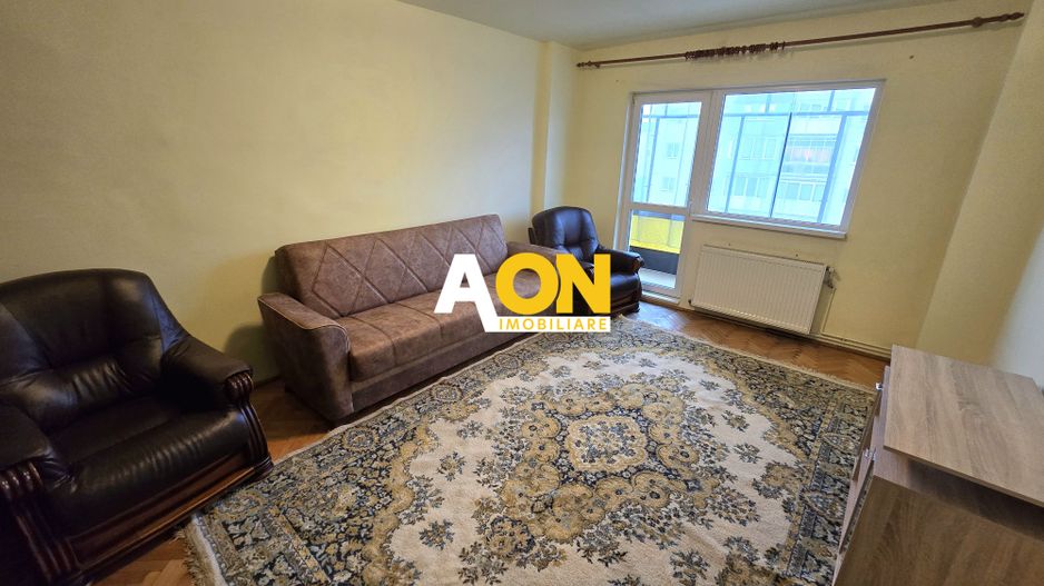 Apartament cu 2 Camere, Etaj 3, Zona Mercur - Cetate - Poză 1