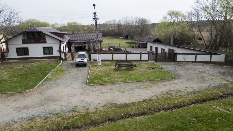 Proprietate imobiliară cu potențial extraordinar! - Poză 54