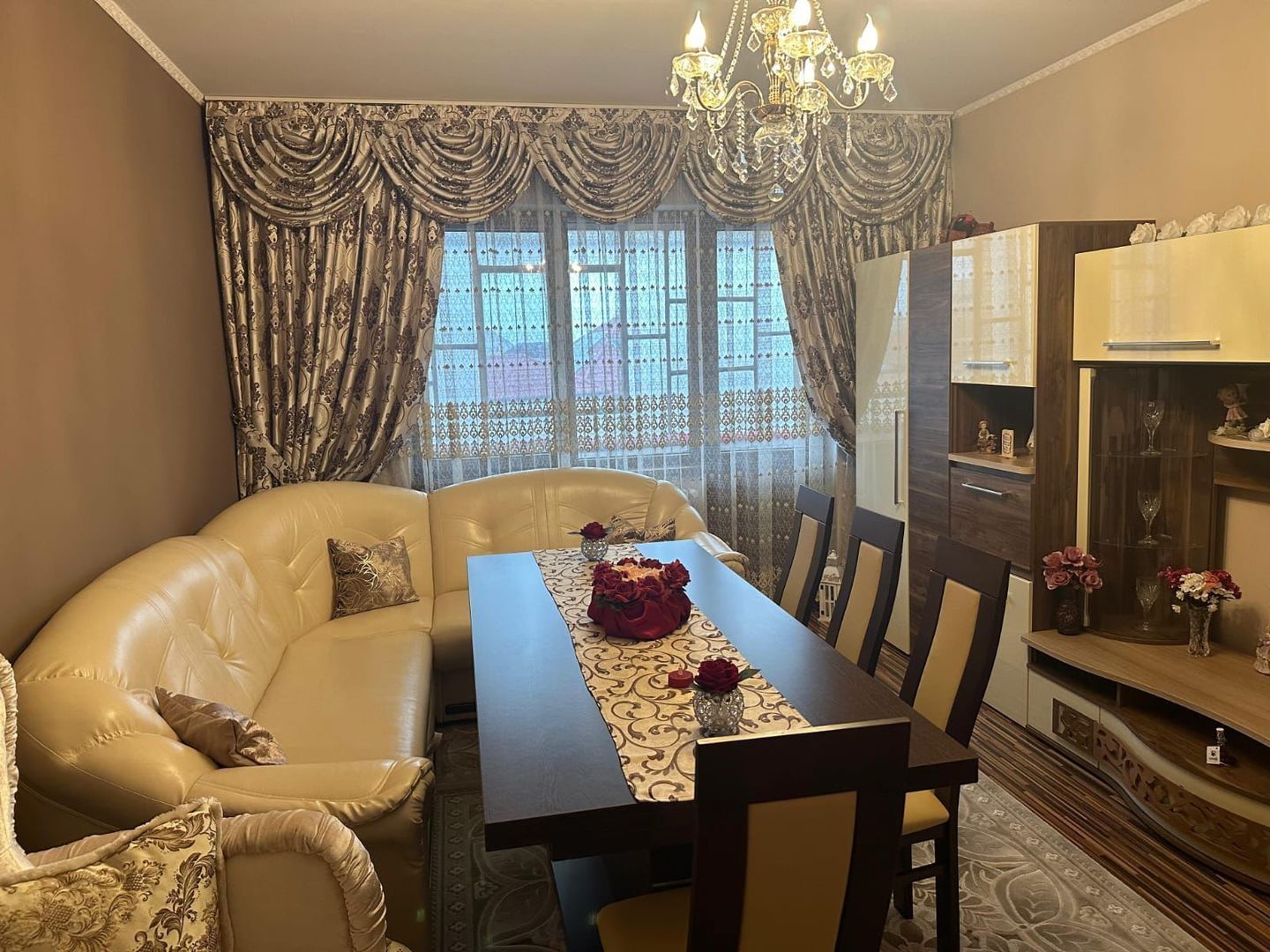 Apartament cu 3 camere si garaj, mobilat utilat,utracentral - Poză 2