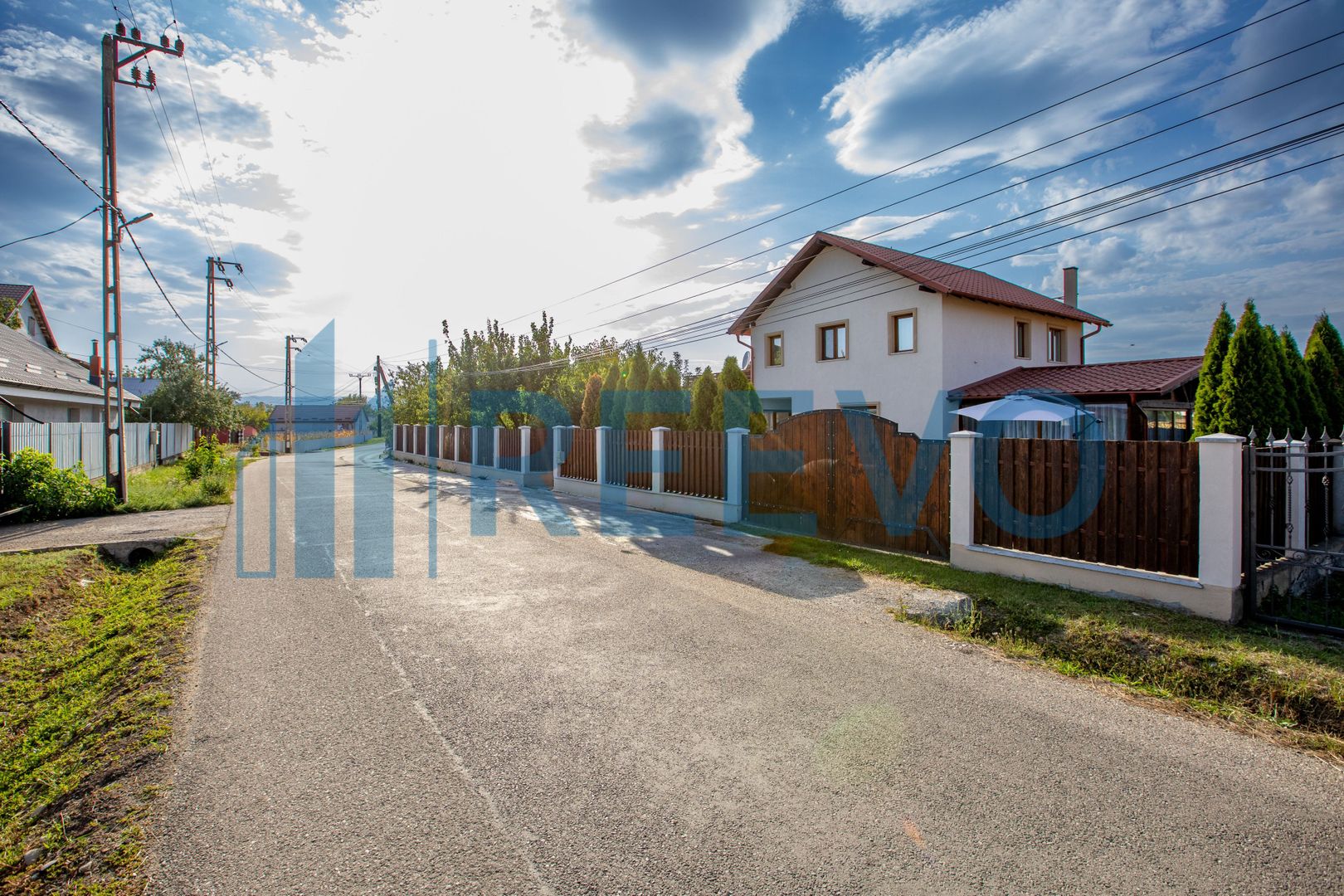 Casă/Vilă cu 4 camere, Buhuși - Poză 1