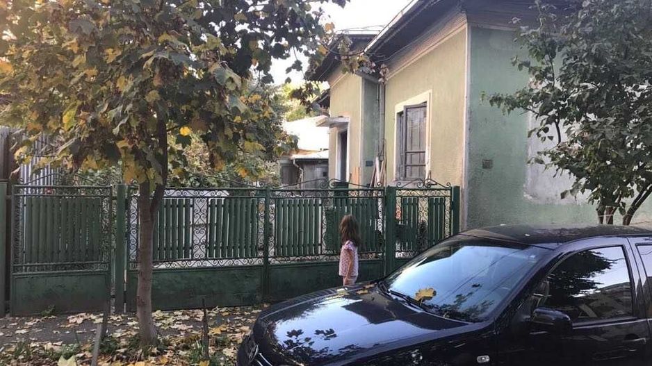 Casa de vanzare Mall Vitan cu teren 245 mp - Poză 1