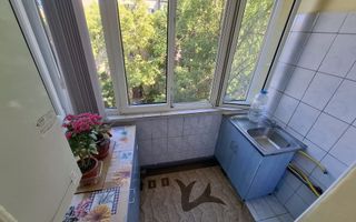Aradului, 2 camere decomandate, et 3, centrala proprie - Poză 5