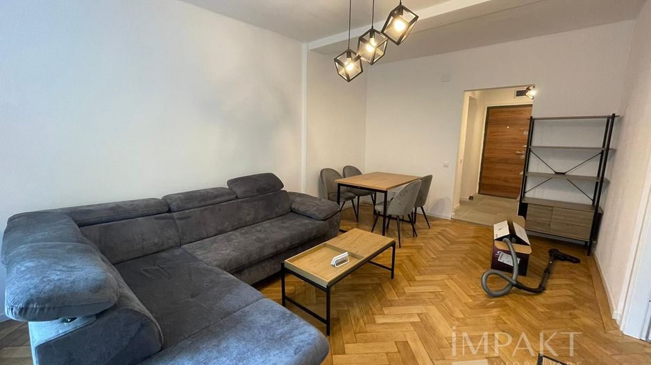 De Vanzare: Apartament cu 2 camere, Semicentral! - Poză 1
