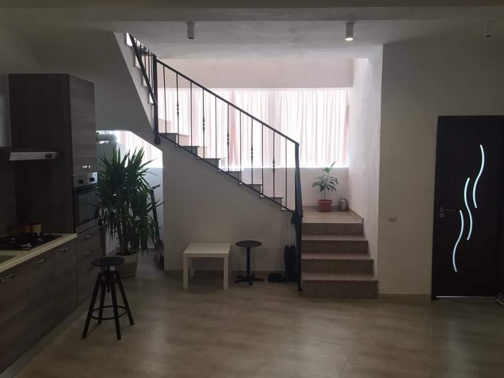 Casă modernă de închiriat – Strada Griviței  P+E1 - Poză 4