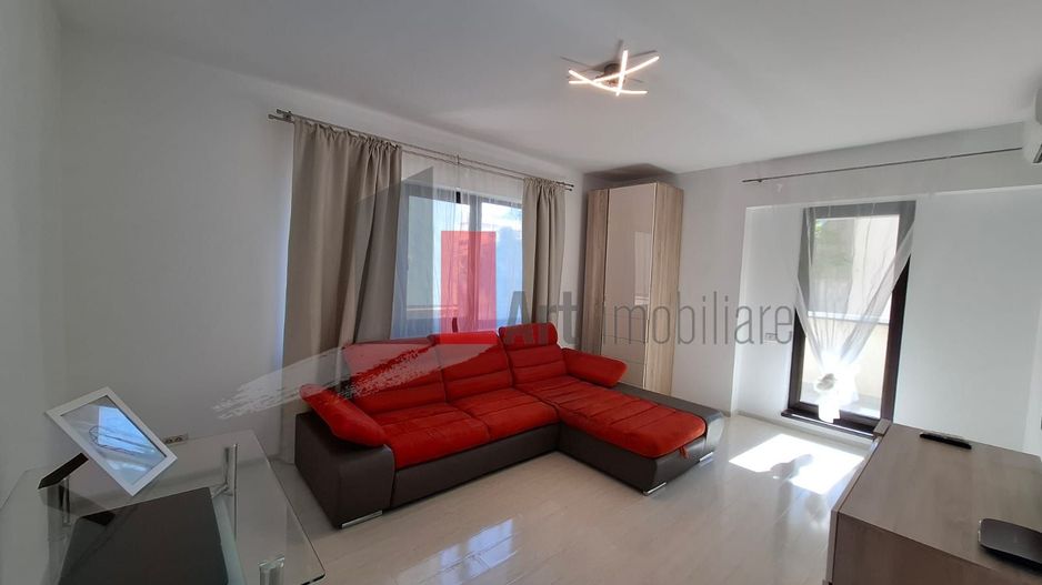 Apartament Piata Unirii, bloc 2013,  liber - Poză 1