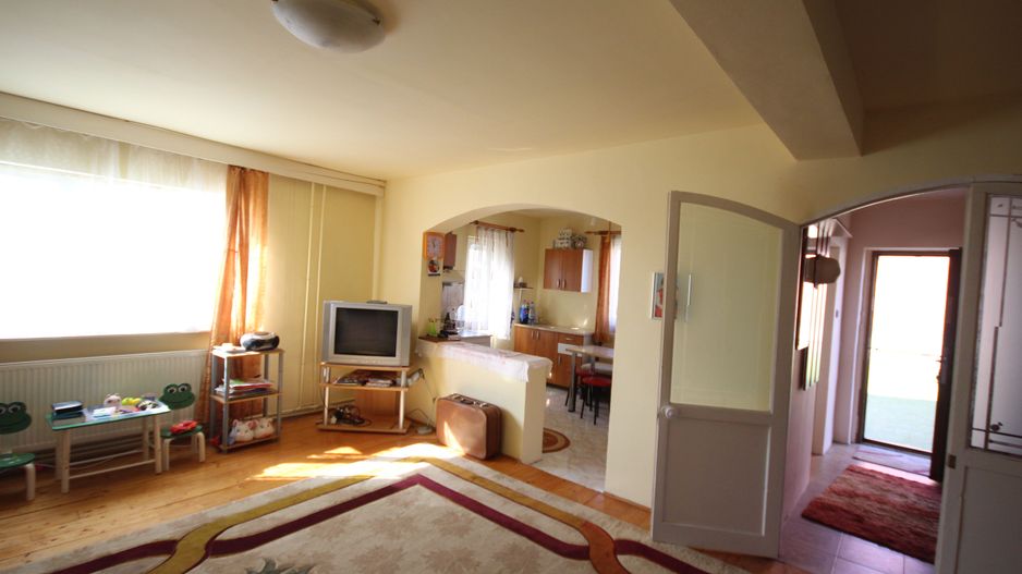 Casă individuala - Poză 2