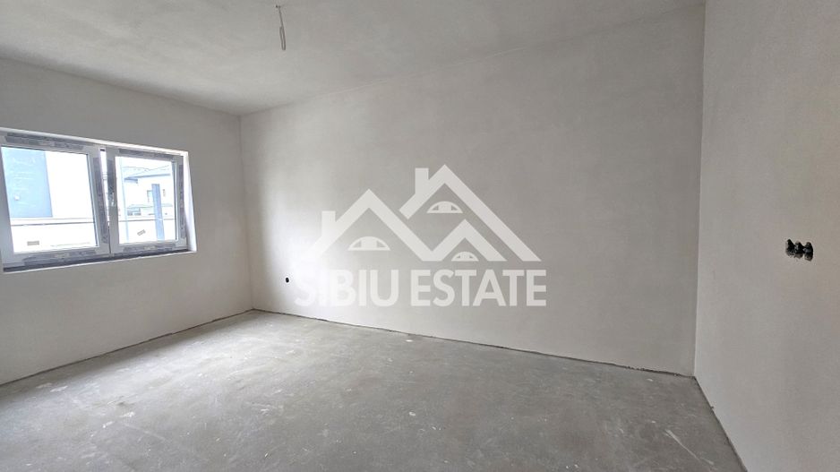 Casa Sibiu 4 camere, 2bai, terasa, carport, locatie Selimbar - Poză 8