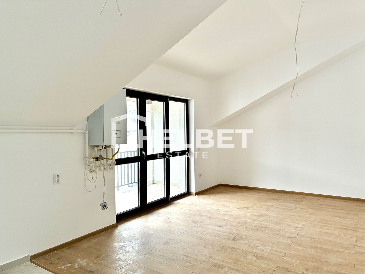 3 Camere / Sânpetru / Parcare / Finisat - Poză 2