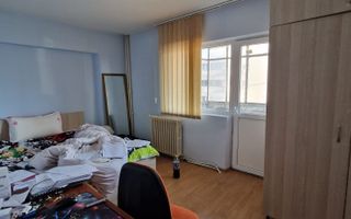 Apartament 3 camere dec 72 mp Bld. Independentei 199000 euro - Poză 2