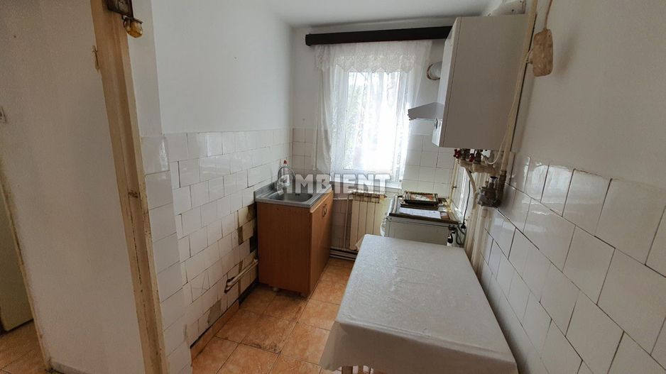Apartament 2 camere, etaj 3, zona DONICI; - Poză 3