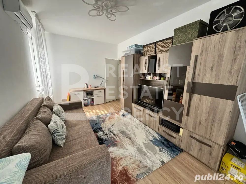 Vânzare, apartament cu 2 camere în zona Drumul Taberei - Poză 1