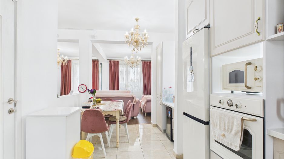 Casa familiala 5 camere, 4 bai, complex nou, Otopeni - Poză 2