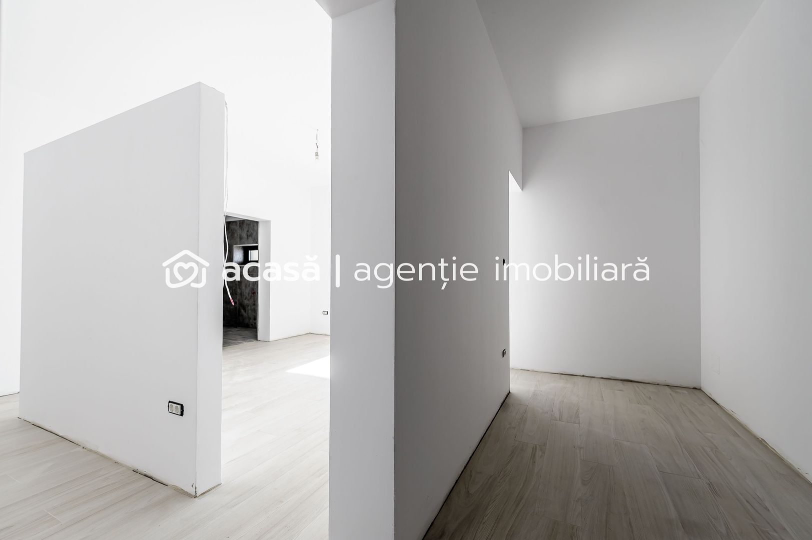 Vândut! Casă nouă cu teren generos Sânicolaul Mic - Poză 6