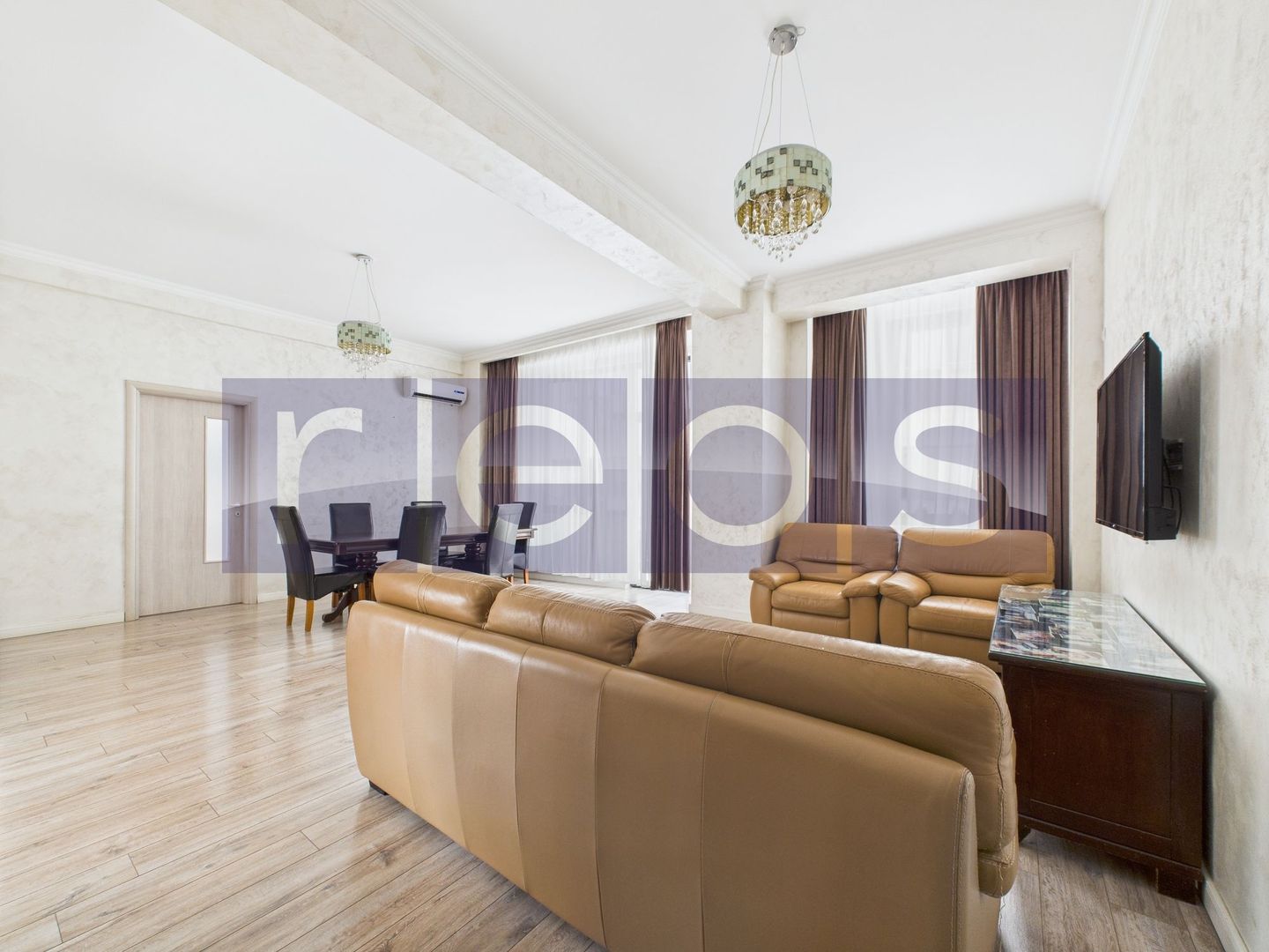 VANZARE APARTAMENT | INTRARE STRADALĂ | VAD EXCELENT | CURTE PROPRIE | DAMAROAIA - Poză 3