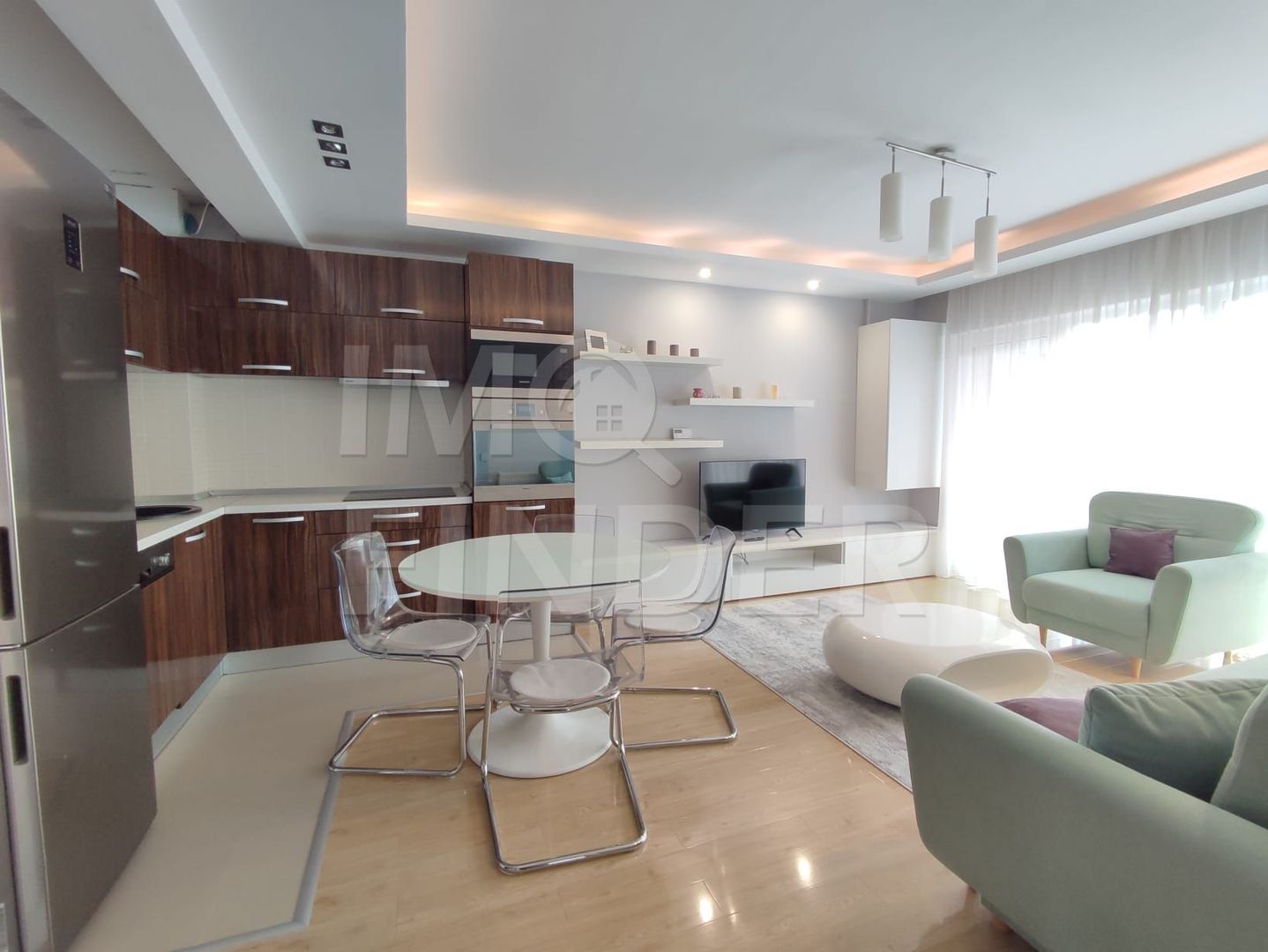 Apartament Superfinisat  Cu parcare Bloc tip Vila Zorilor - Poză 1