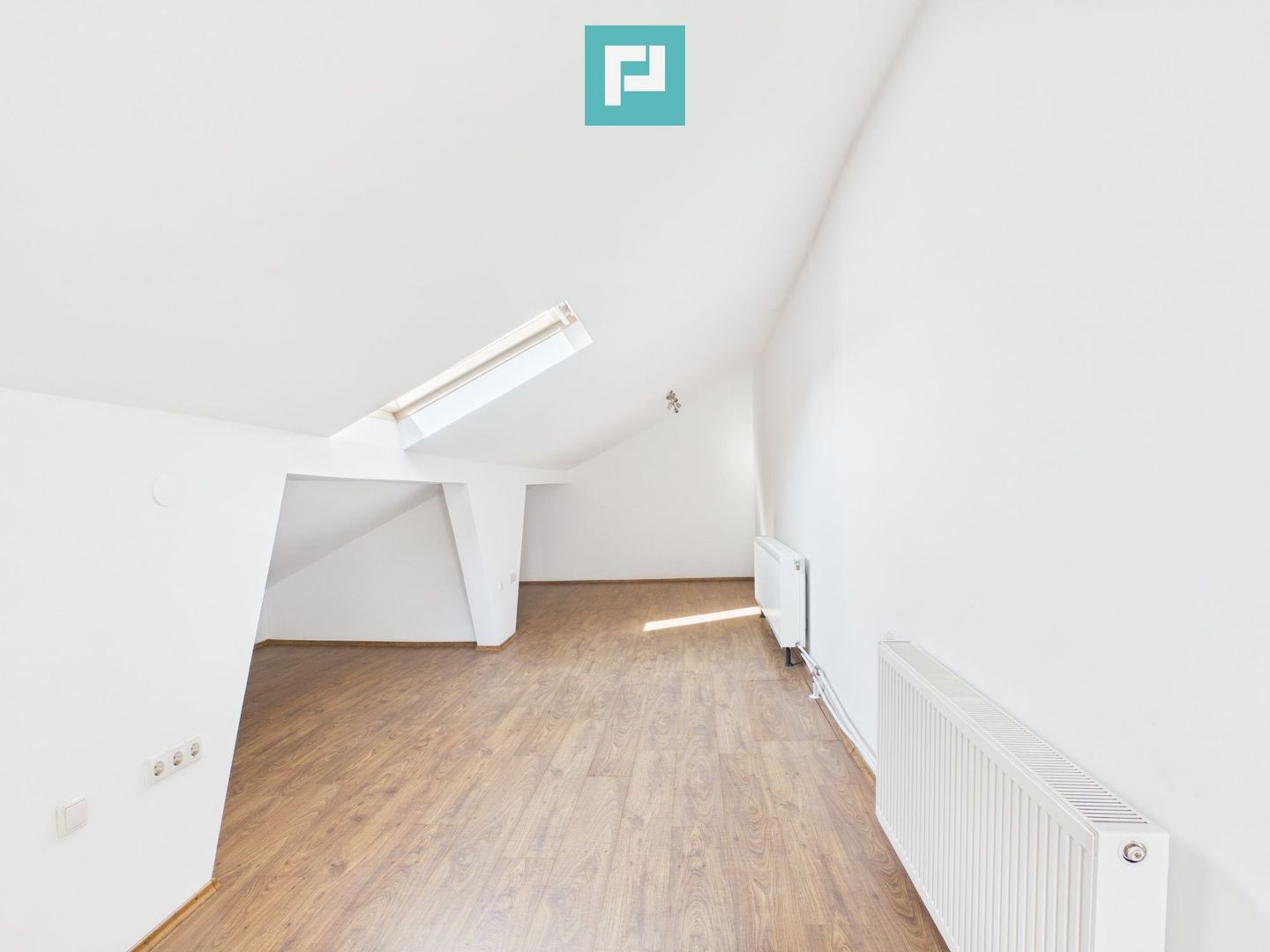 Casă renovată ultracentral | Str. Primăriei - Poză 17