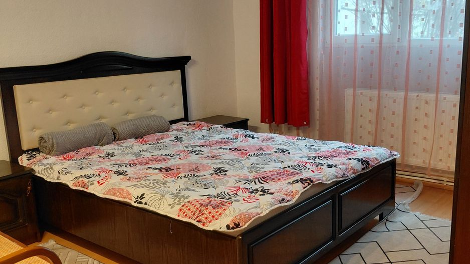 De inch iriat apartament 2 cam dec – Zona Baia Comunală, parter - Poză 11