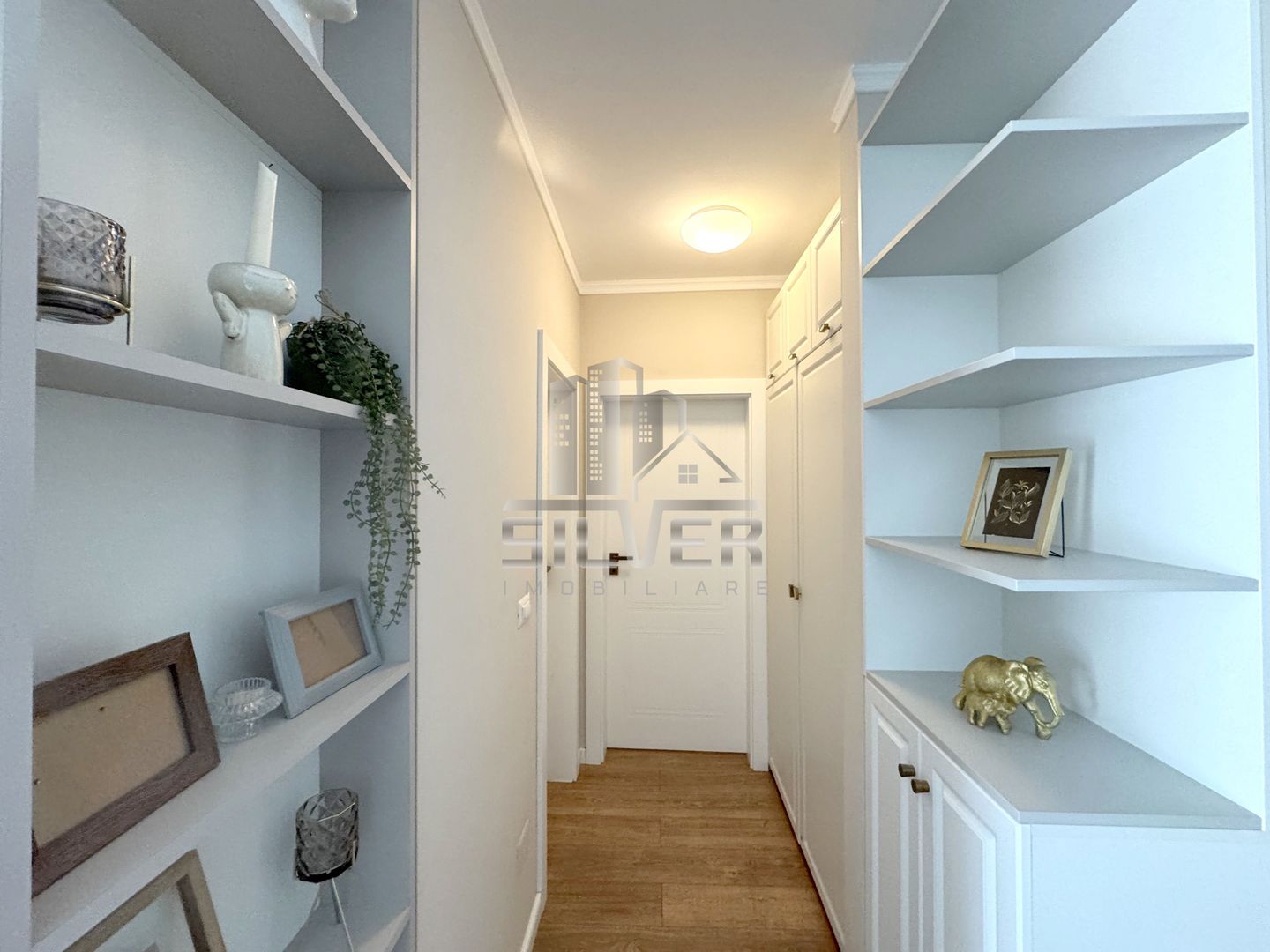 Apartament ultrafinisat/parcare/5 minute de Vivo Mall. - Poză 8