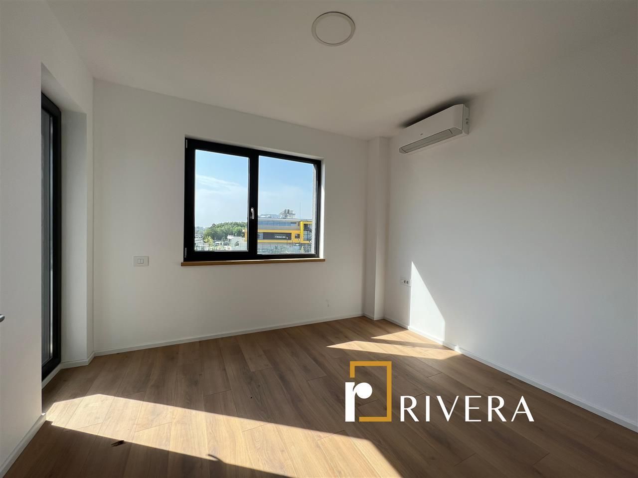Casa 5 camere | Finalizata | Bulevardul Pipera | Pret PROMOTIONAL - Poză 9