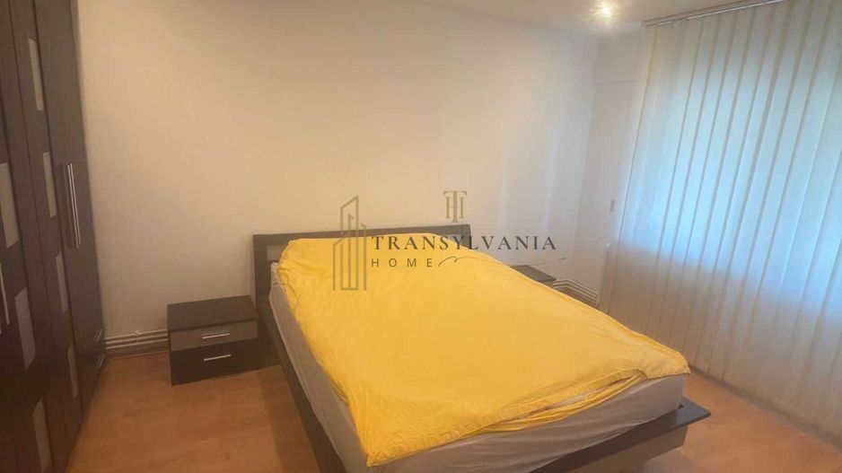 Apartament 4 camere, decomandat - Poză 3