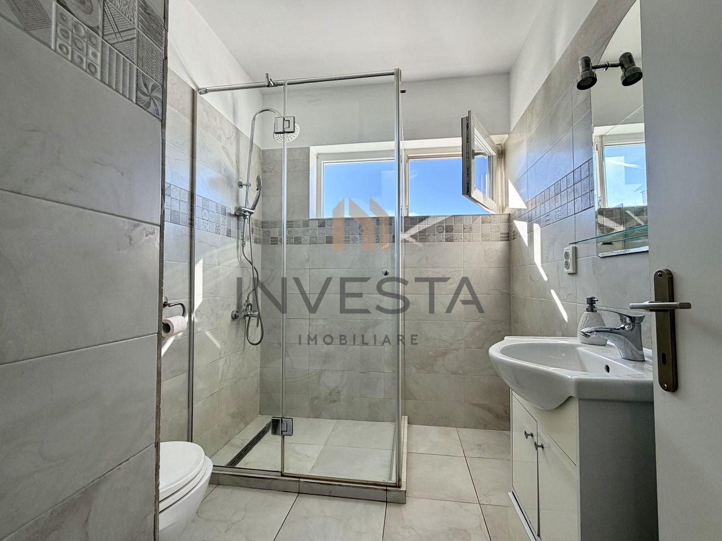 Penthouse modern 105mp cu terasa de 94 mp, Intre Lacuri - Poză 8