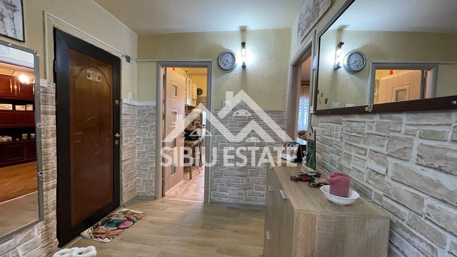 Apartament decomadat cu 3 camere, etaj 2 Cartier Valea Aurie - Poză 3