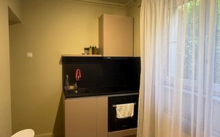 Apartament modern la vila cu gradina si teren 263mp aproape de centru - Poză 21