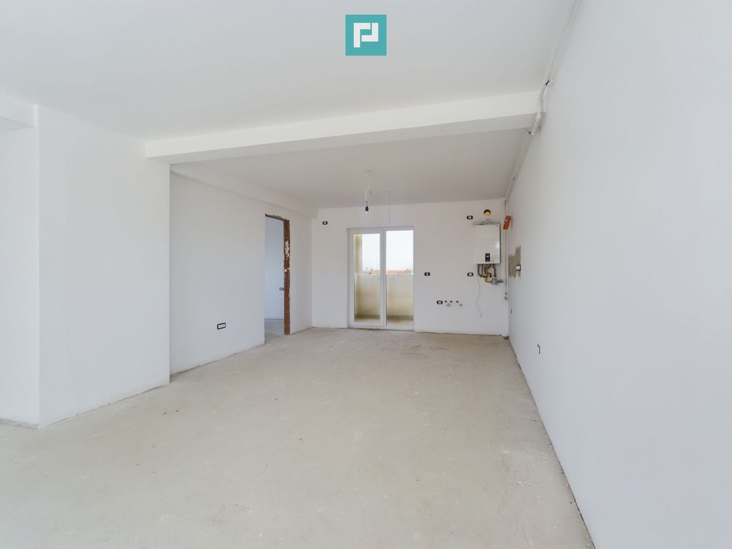 Apartament 3 camere, zona Torontalului - Poză 2
