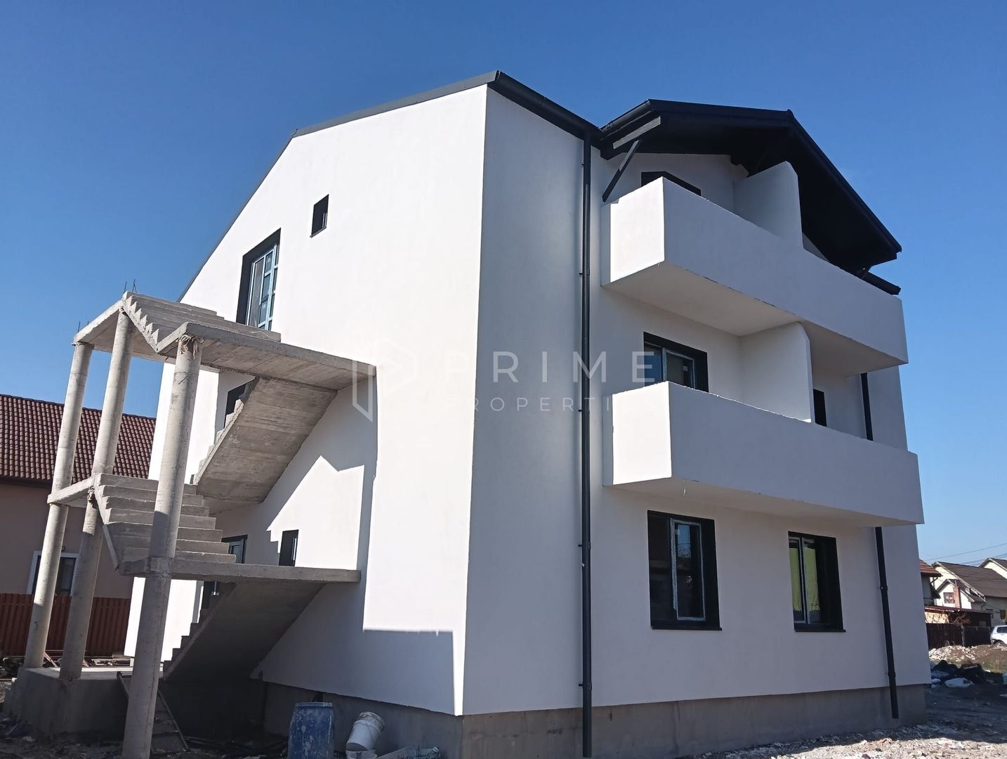 Apartament 2 camere de vânzare –bloc nou, zona 7 Noiembrie Sg. Mures - Poză 2