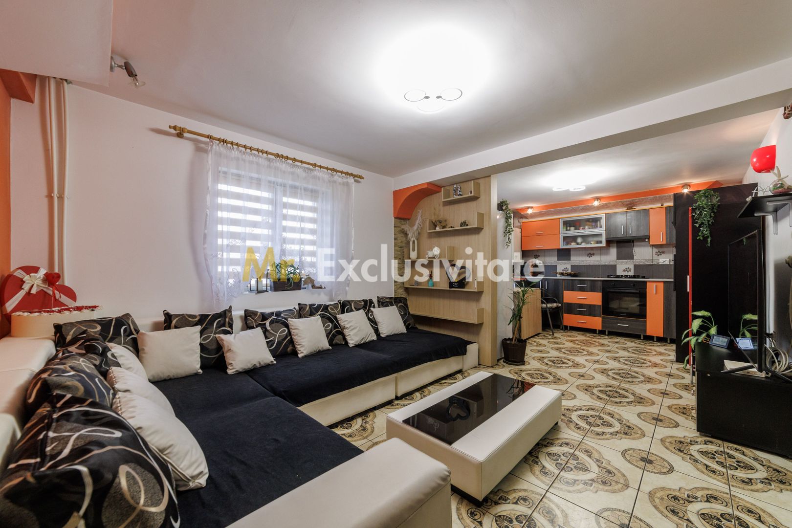 Apartament 4 camere, Trivale, Pitesti - Poză 1