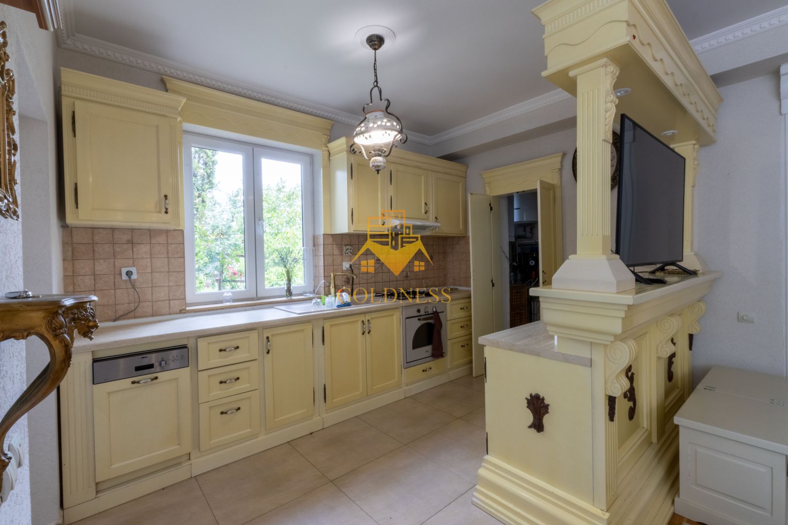 Casa individuala, 5 camere, dressing,garaj, 1000 mp gradina, Borhanci - Poză 2