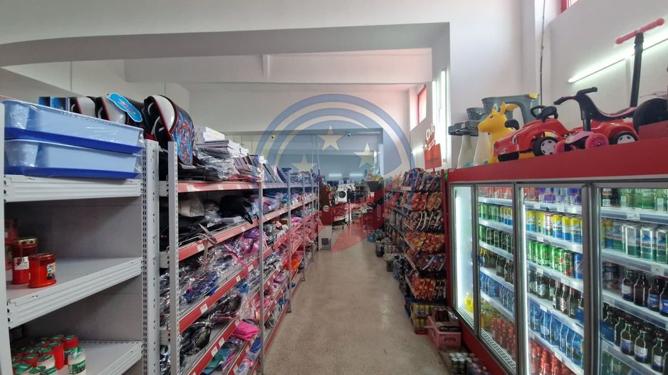 OPORTUNITATE  DE INVESTIȚIE: Supermarket la cheie , teren de 7.000 mp - Poză 1
