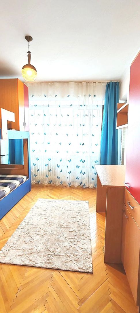 Apartament 3 camere de inhiriat, mobilat,2 balcoane- Iuliu Maniu-metrou Gorjului - Poză 8
