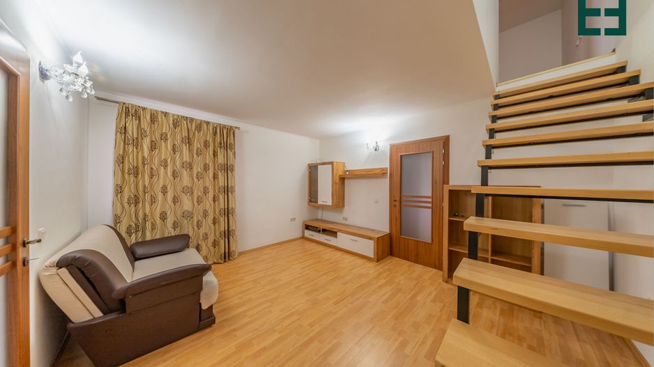 De închiriat - Apartament la casă cu 2 camere zona UTA - Arad - Poză 1