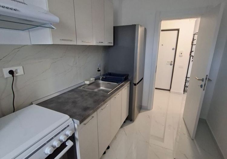 Garsonieră de închiriat Apărătorii Patriei Prima închiriere Centrală proprie - Poză 3