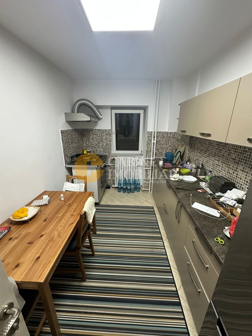 GARĂ - ARCU - 3 CAMERE DECOMANDAT - ETAJ INTERMEDIAR - Poză 4