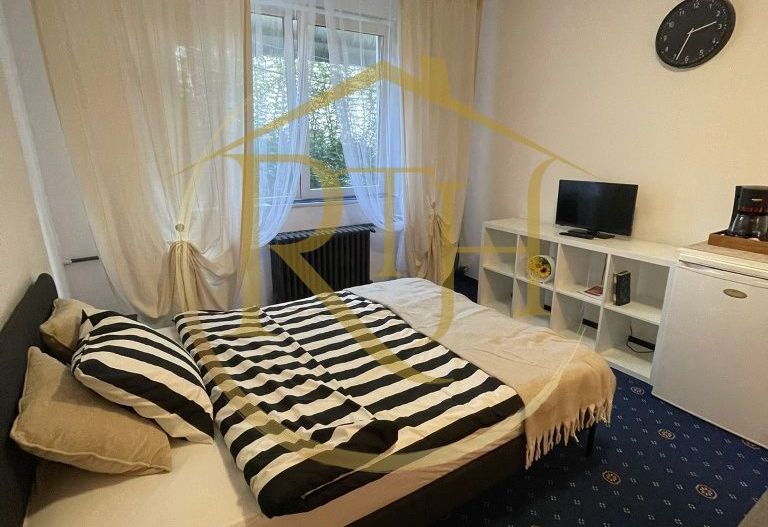 Oferim spre închiriere o garsonieră cochetă in Complexul Studențesc! - Poză 1