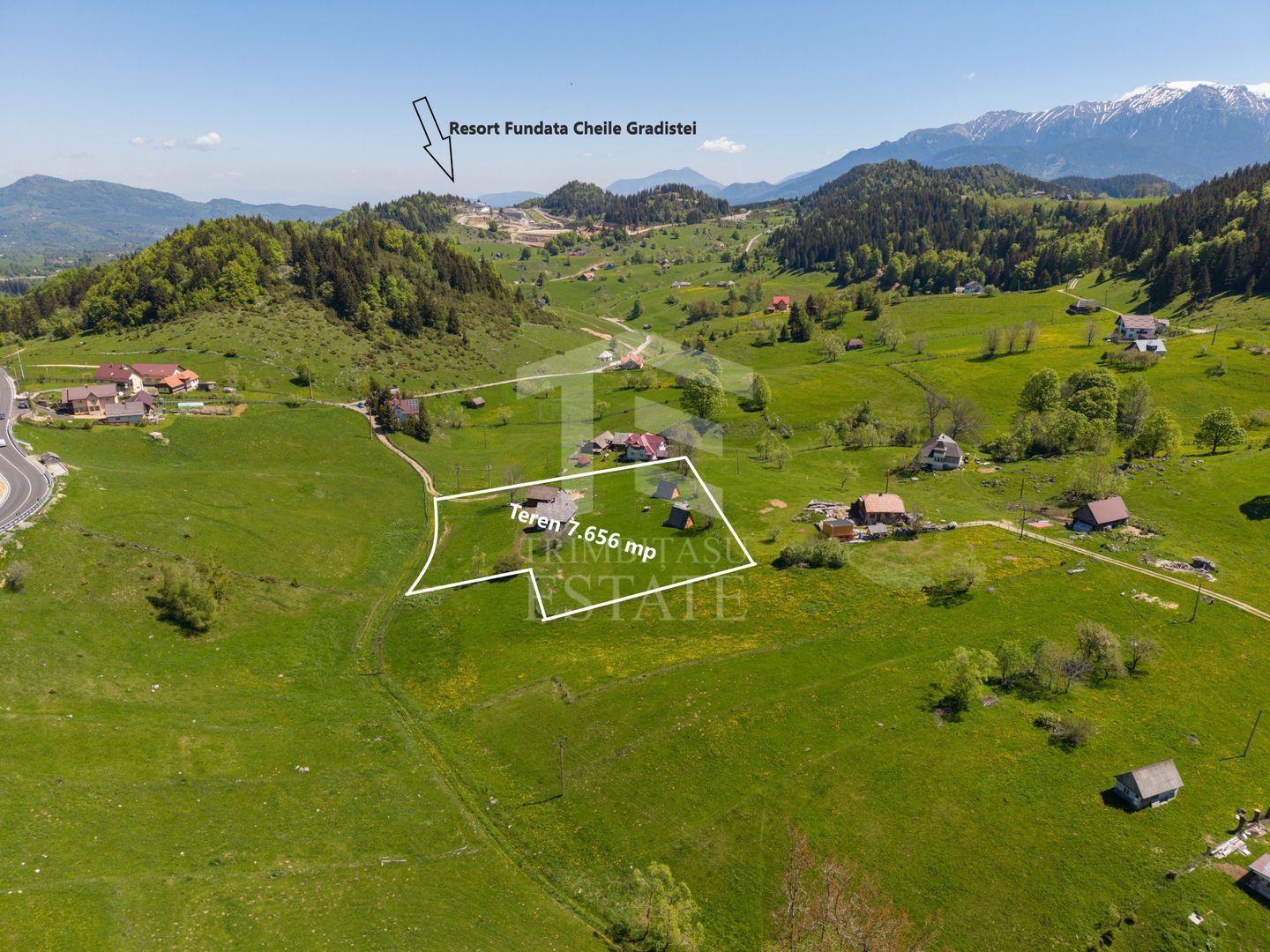 Fundata | Teren de vanzare | 7,656 mp + Cabane tip A Frame - Poză 5
