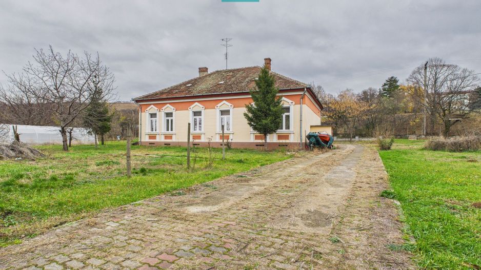 CONAC IMPRESIONANT ÎN GHIOROC - Poză 37