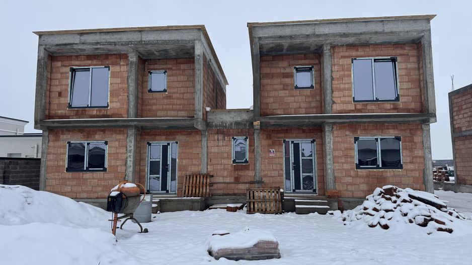 1/2 Duplex Sacalaz P+E,4Camere,2 Bai,Proiect Modern - Poză 1