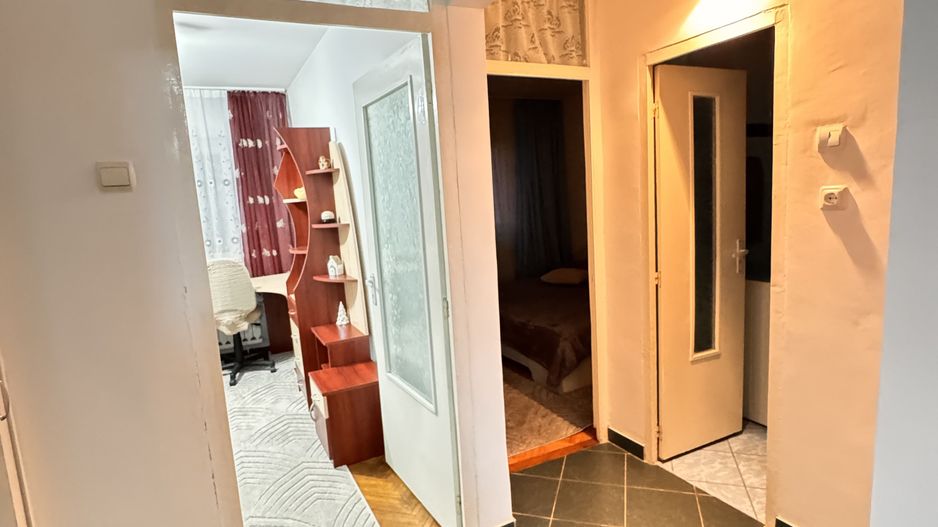 Apartament 3 camere decomandate – zona Decebal, Oradea - Poză 12