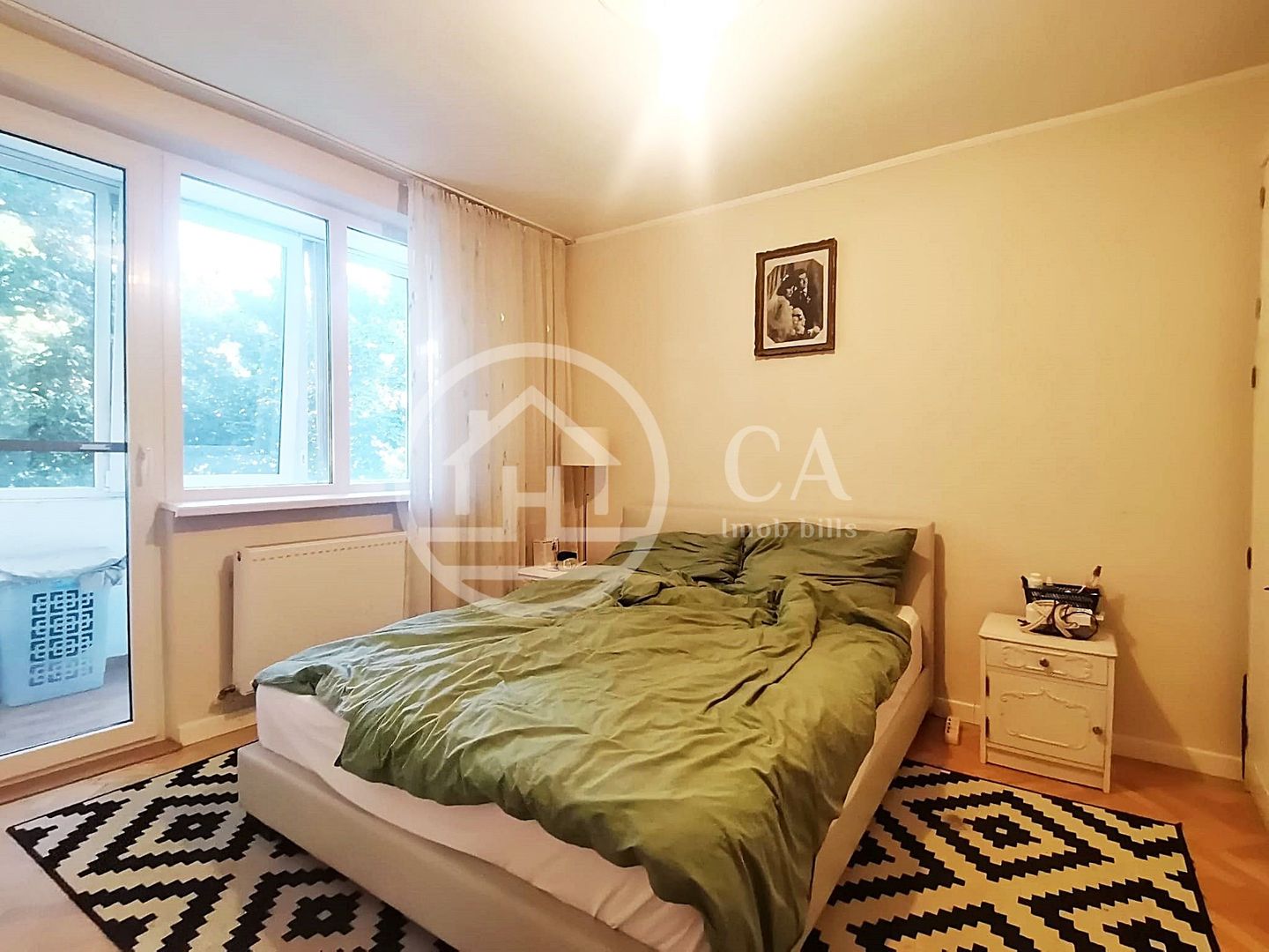 Apartament de vânzare cu 4 camere în zona Iosia, Oradea - Poză 3