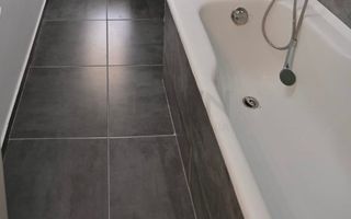 REA1023850 Apartament 2 camere cu 3 balcoane pe Bulevardul Decebal - Poză 9