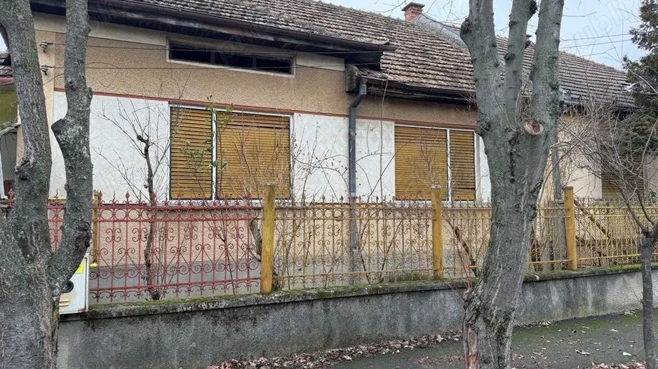 Casa de vanzare - Poză 1