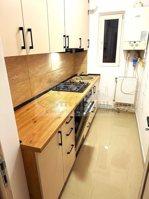 3 cam decomandat, Păcurari ,bulevard, etaj 2, 53 mp, renovat, 128.900€ - Poză 2