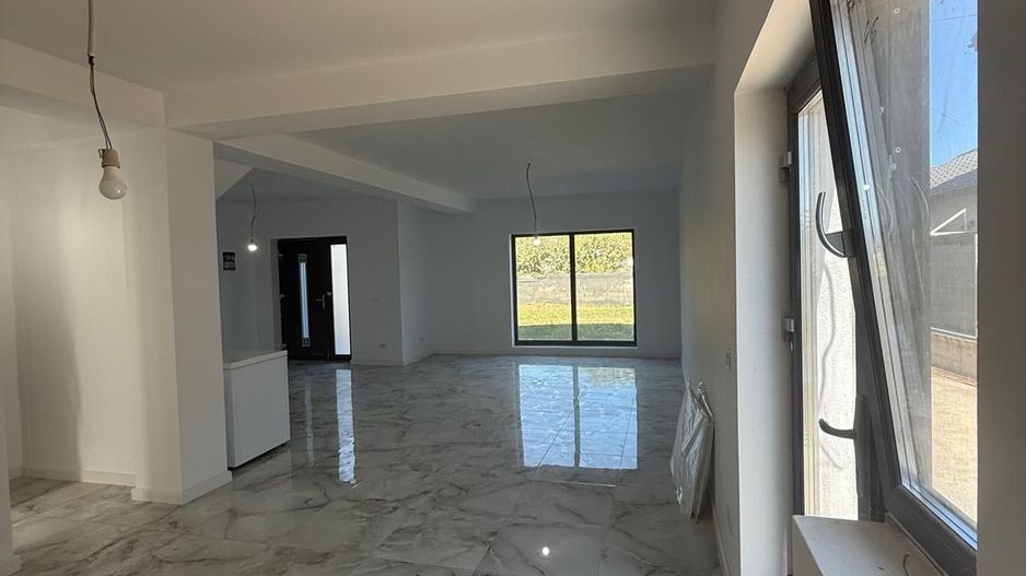 De vanzare – jumatate de duplex modern, parter + etaj | 150 mp utili | - Poză 4