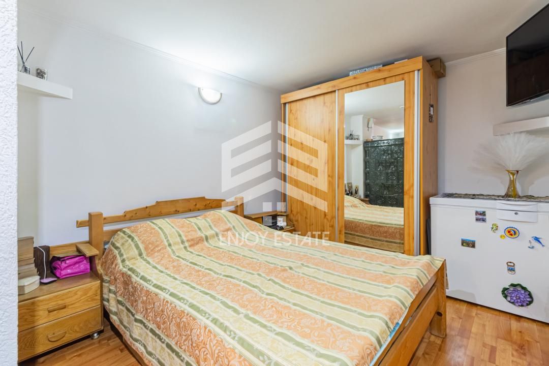 Casă individuală, vedere către Bucegi, la 300 m de Centru, Gară sau Cantacuzino - Poză 7