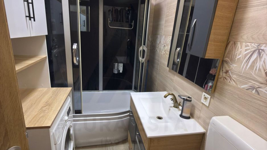 Apartament utilat 3 camere etaj 1 balcon 10 mp si parcare in Terezian - Poză 6